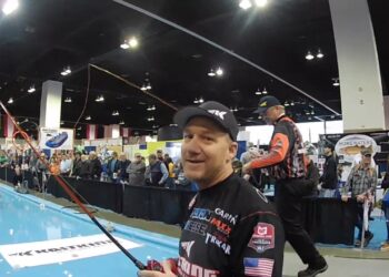 Conventional vs. Fly Fishing (Pro) Casting Competition – KastKing