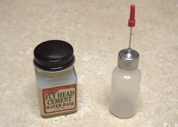 Video: How to Use a Head-Cement Applicator Bottle