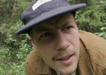 An hour by the stream