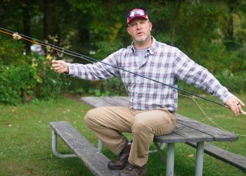 Video Pro Tip: How to Rig Your Rod for Moving to a New Spot