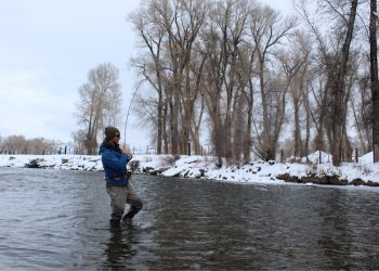 5 Ways to Keep Warm During Winter Fishing