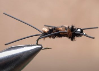 Video: How to Tie the Pat’s Rubberlegs